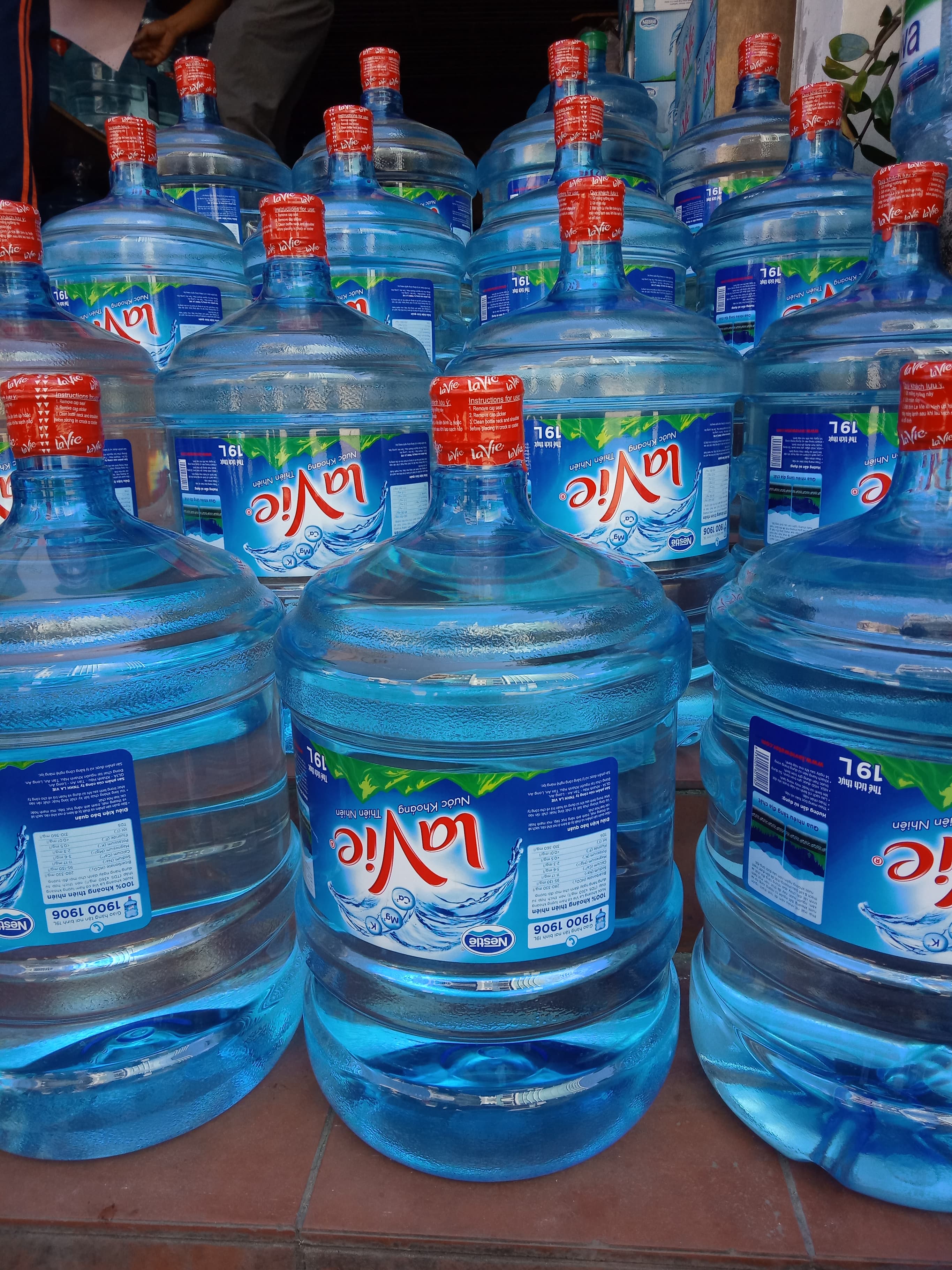 Đại lý nước uống Lavie quận 1 cung cấp đầy đủ các thương hiệu khác nhau